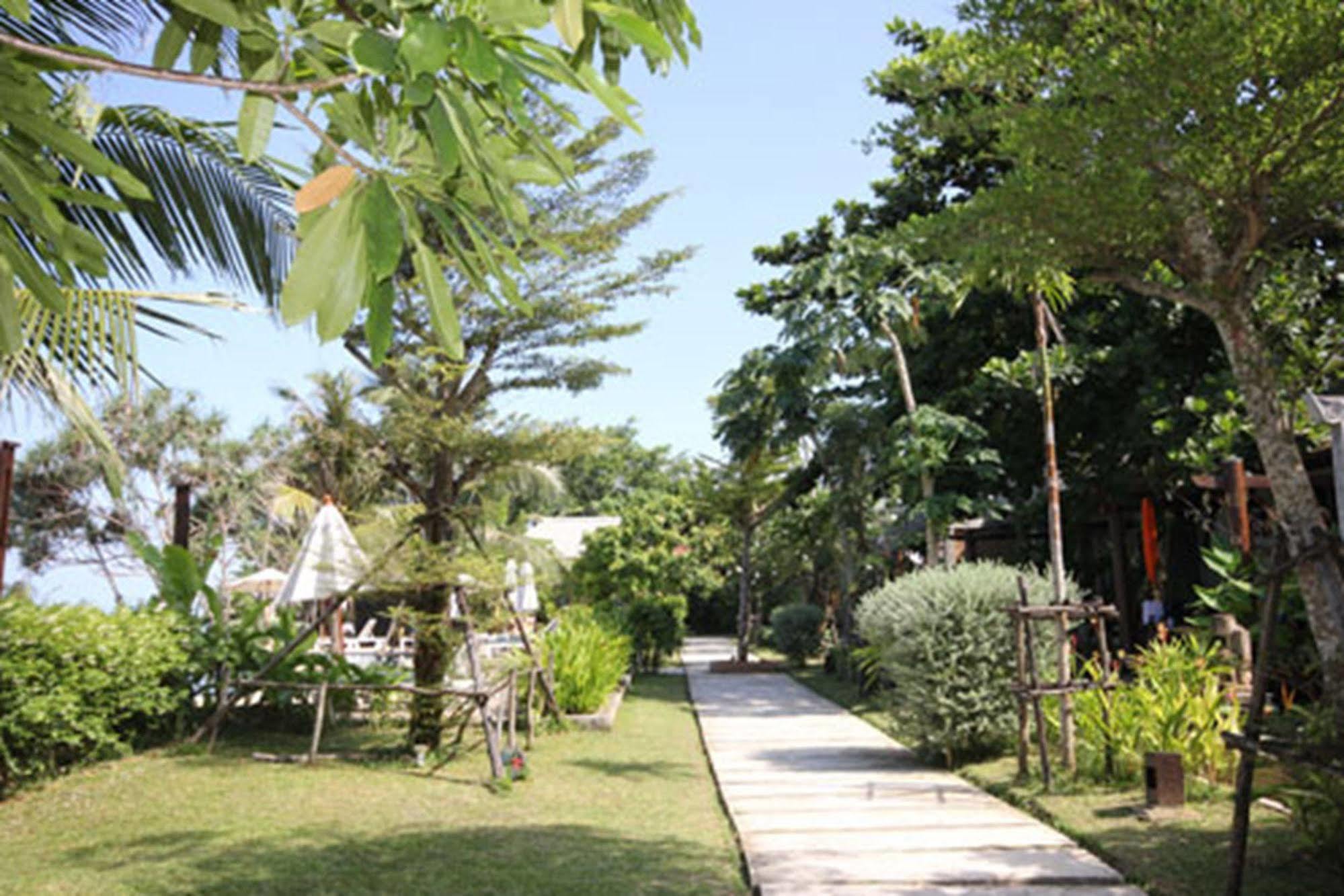 Andalay Boutique Resort Koh Lanta Exterior photo